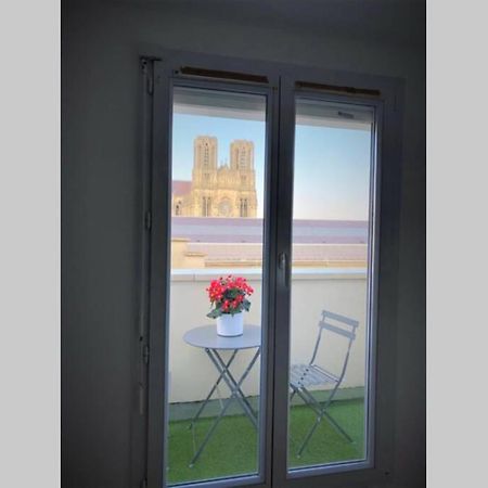 Hypercentre Grand Balcon Vue Cathedrale Reims Exterior foto